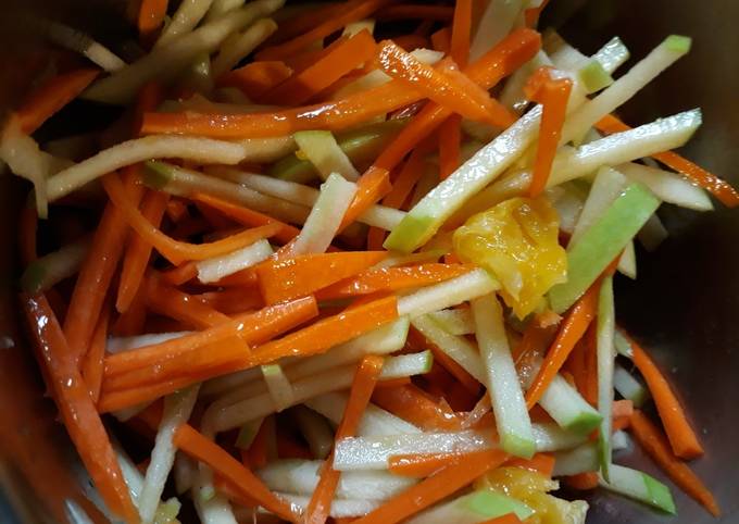 apple and carrot salad recipe main photo