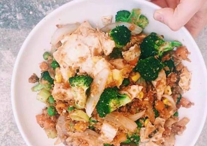 cauliflower fried rice recipe main photo