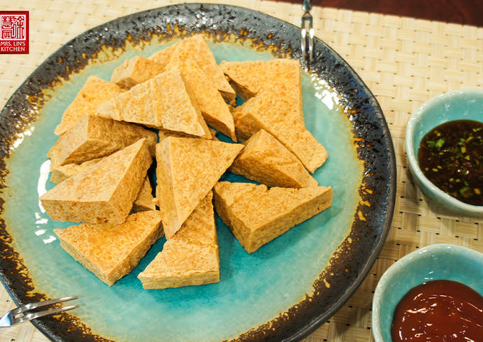 crispy fried tofu with garlicky soy sauce chili sweet and sour sauce recipe main photo