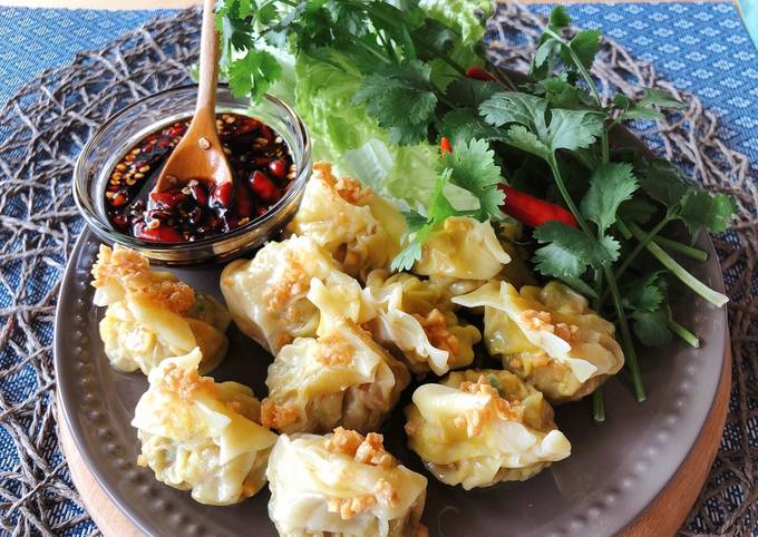 easy dumpling shrimp pork dumpling with spicy dipping sauce kanom jeeb recipe main photo