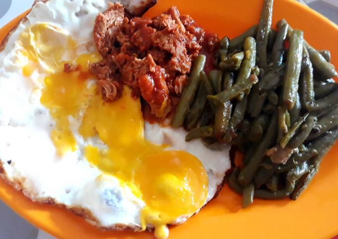 green beans with fried eggs tuna recipe main photo