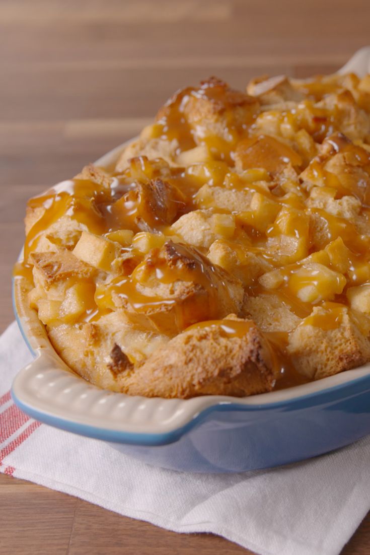 how to prepare super quick homemade caramel apple bread pudding