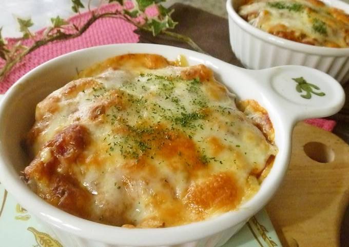 quick and easy bread au gratin with canned meat sauce recipe main photo