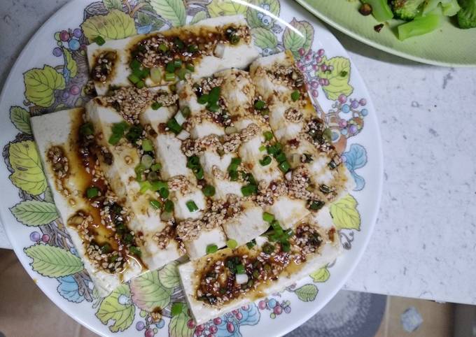 tofu with soy sesame dressing recipe main photo