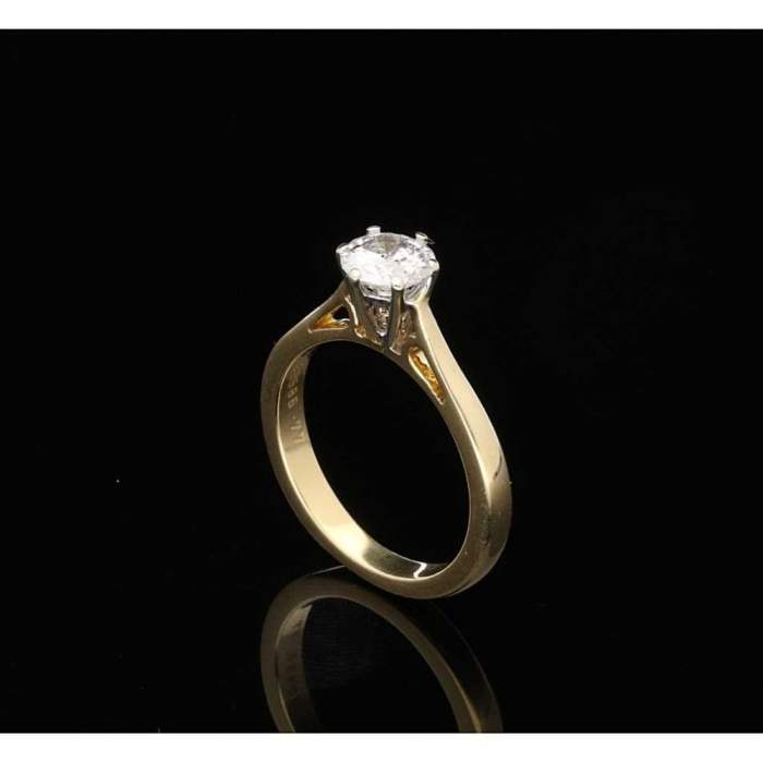 Second hand engagement rings