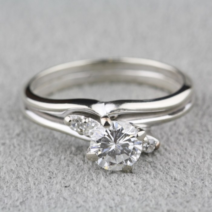 Engagement rings used