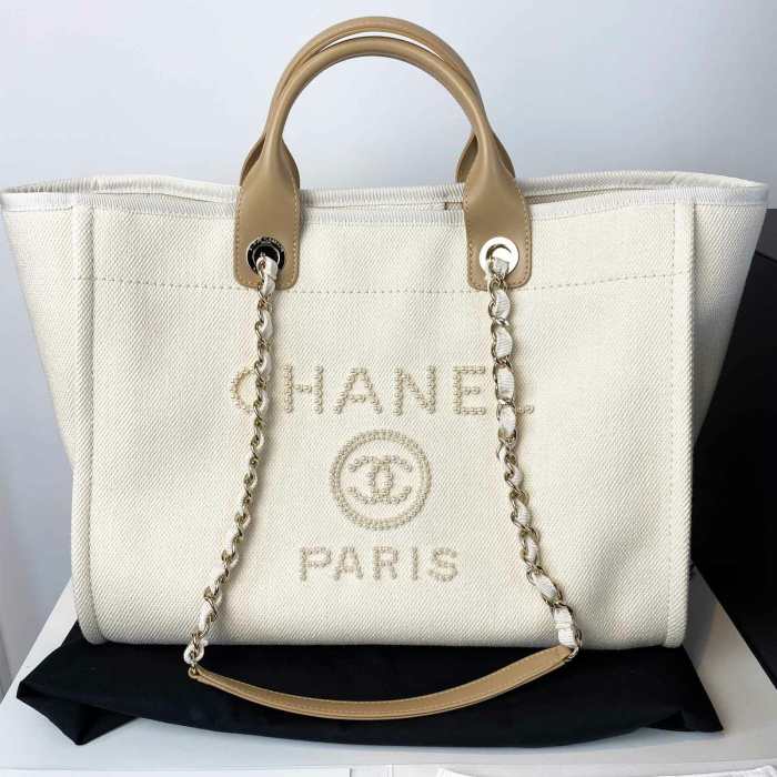 Chanel deauville tote medium