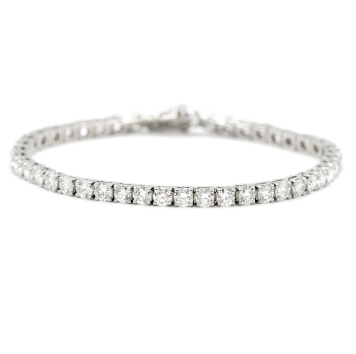 20 ct tennis bracelet