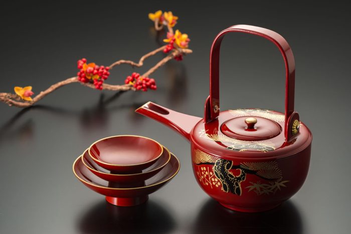 Lacquerware