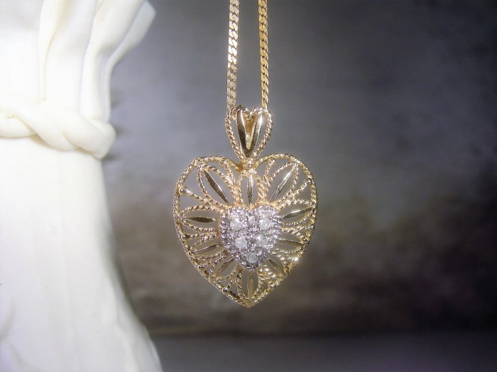 Vintage diamond heart necklace