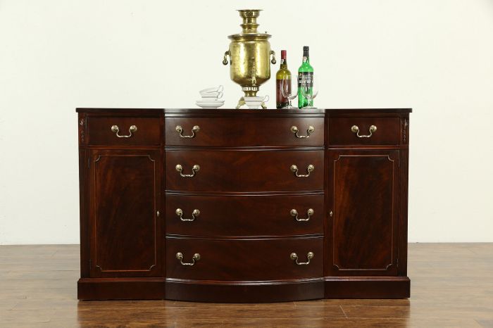 Sideboard bowfront mahogany